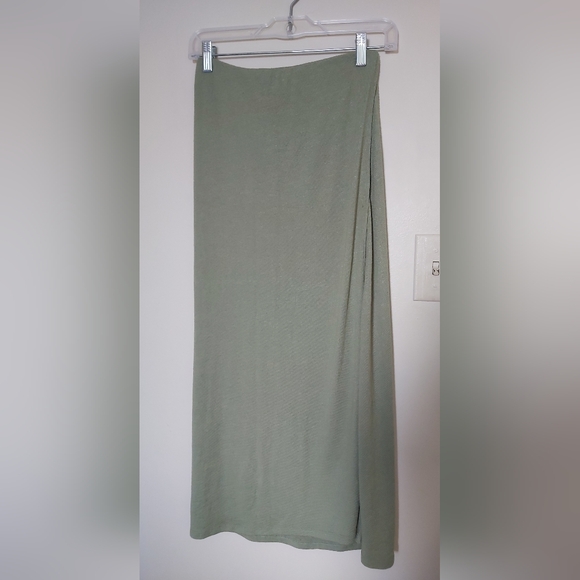 Wilfred Free/Aritzia Shields Midi Skirt - Picture 2 of 9